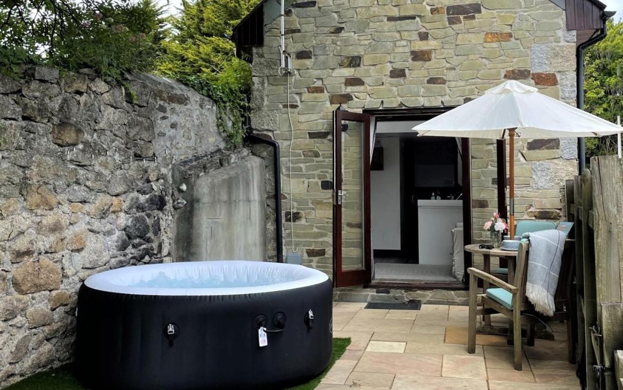 The Stables - Detached Cottage With Private Garden & Hot Tub St Austell Exteriér fotografie