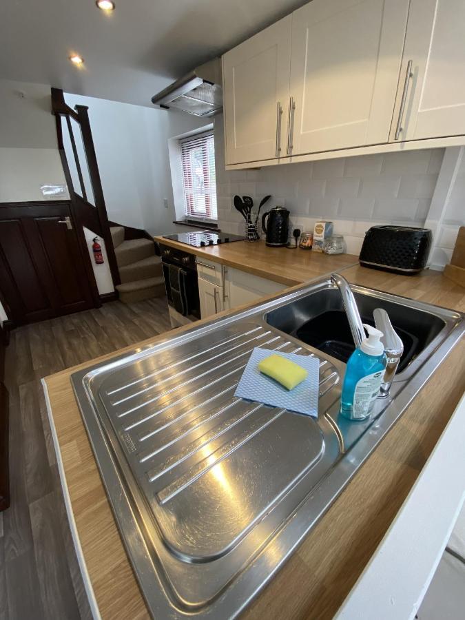 The Stables - Detached Cottage With Private Garden & Hot Tub St Austell Exteriér fotografie