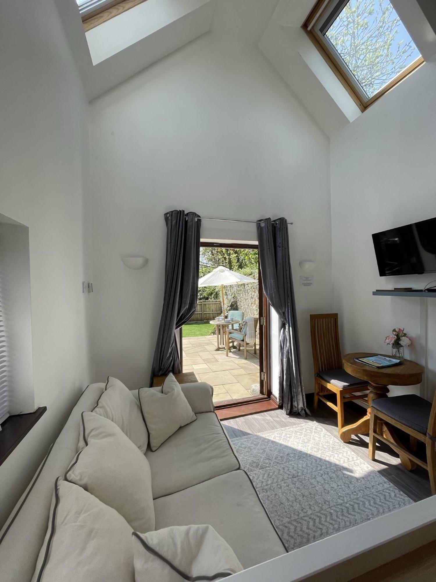The Stables - Detached Cottage With Private Garden & Hot Tub St Austell Pokoj fotografie
